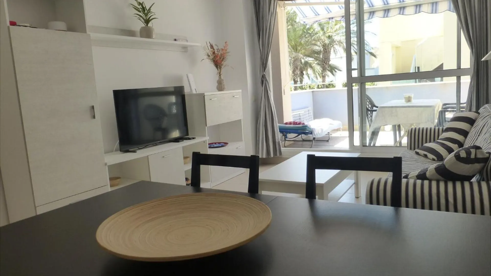 2 Bedroom Apartment In The Oasis Complex location